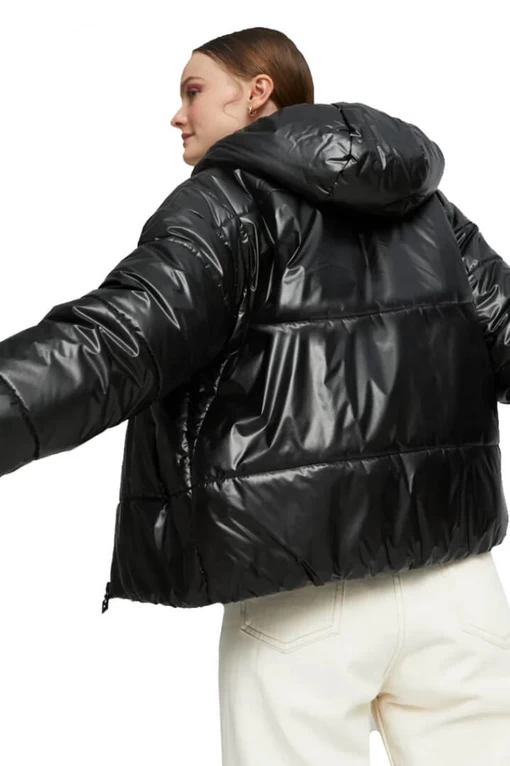 Куртка жіноча Puma Classics Shiny Padded Jacket чорного кольору