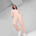 Спортивные штаны женские Puma Classics Sweatpants розового цвета