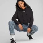 Худи женское Puma CLASSICS Cropped Hoodie черного цвета