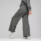 Спортивные брюки женские Puma CLASSICS Relaxed Sweatpants серого цвета