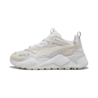 Кроссовки женские PUMA RS-X Efekt PRM Wns Warm White-PUMA White молочно-белого цвета