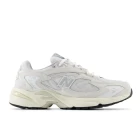 Кроссовки New Balance 725 Unisex белого цвета