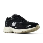 Кроссовки New Balance 725 Unisex черного цвета