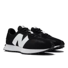 Кроссовки мужские New Balance 372 черного цвета