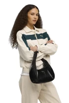 Сумка жіноча PUMA UP Hobo Bag чорного кольору-metallic gold logo