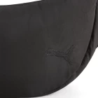 Женская сумка PUMA HER Half Moon Bag черного цвета