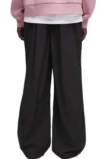 Спортивні штани чоловічі PUMA WARDROBE ESS Parachute Pants чорного кольору