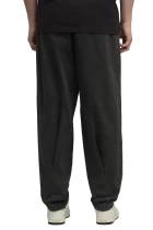 Спортивные штаны спортивные мужские PUMA PL Lifestyle Pants черного цвета