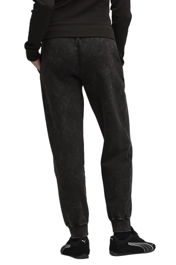Спортивні штани жіночі PUMA ESS ELEVATED Wash Sweatpants чорного кольору