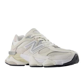Кросівки жіночі New Balance 9060 бежевого кольору