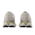 Кроссовки женские New Balance 9060 бежевого цвета