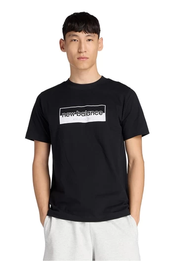 Футболка чоловіча New Balance Rectangular Logo чорного кольору