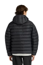 Куртка мужская New Balance Hooded Puffer черного цвета