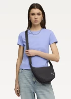 Сумка жіноча  PUMA HER Half Moon Bag чорного кольору