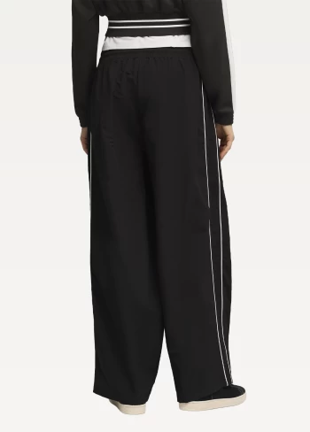 Штани спортивні жіночі PUMA T7 Woven Track Pants OP чорного кольору