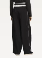 Штани спортивні жіночі PUMA T7 Woven Track Pants OP чорного кольору