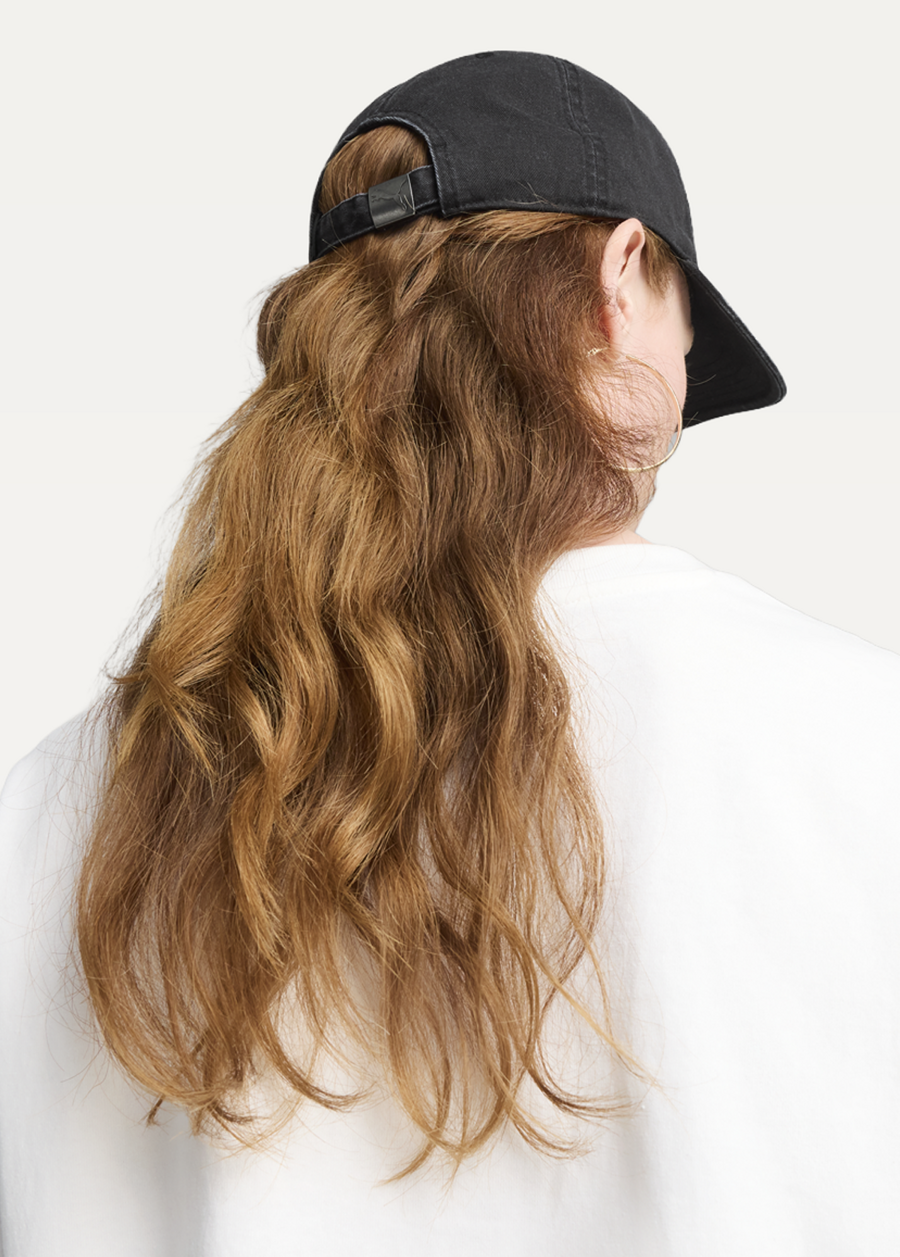 Кепка PUMA PREMIUM ESS CLASSIC BB Cap чорного кольору