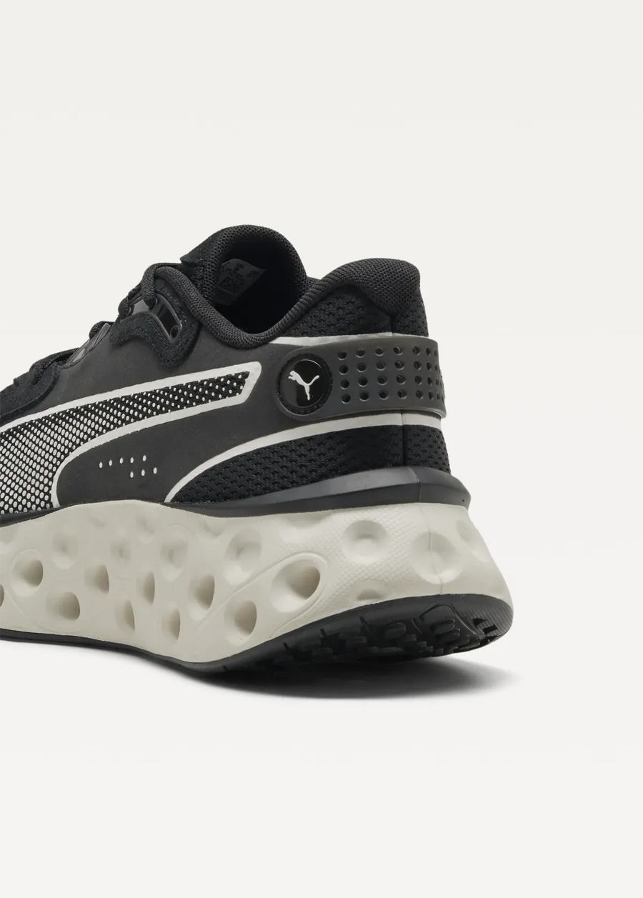 Кросівки Unisex PUMA Softride Frequence PUMA Black-Warm White