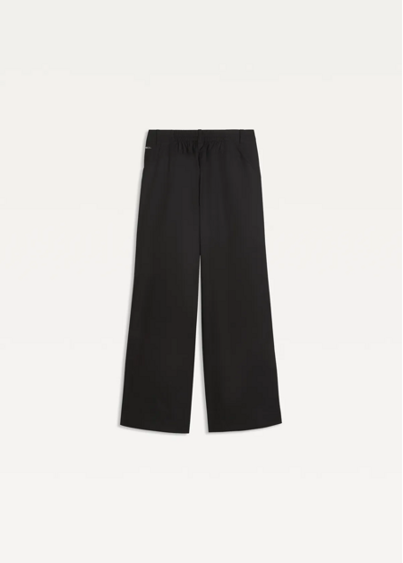 Спортивні шорти жіночі PUMATECH SENSE Woven Pants чорного кольору