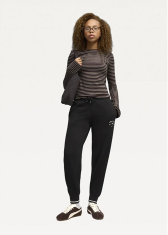 Спортивні штани жіночі PUMA CLASS Sweatpants чорного кольору