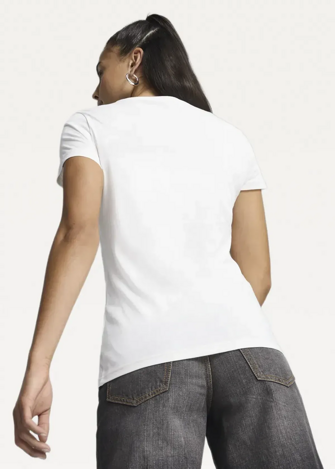 Футболка женская PUMA ESS Small No. 1 Logo Tee белого цвета