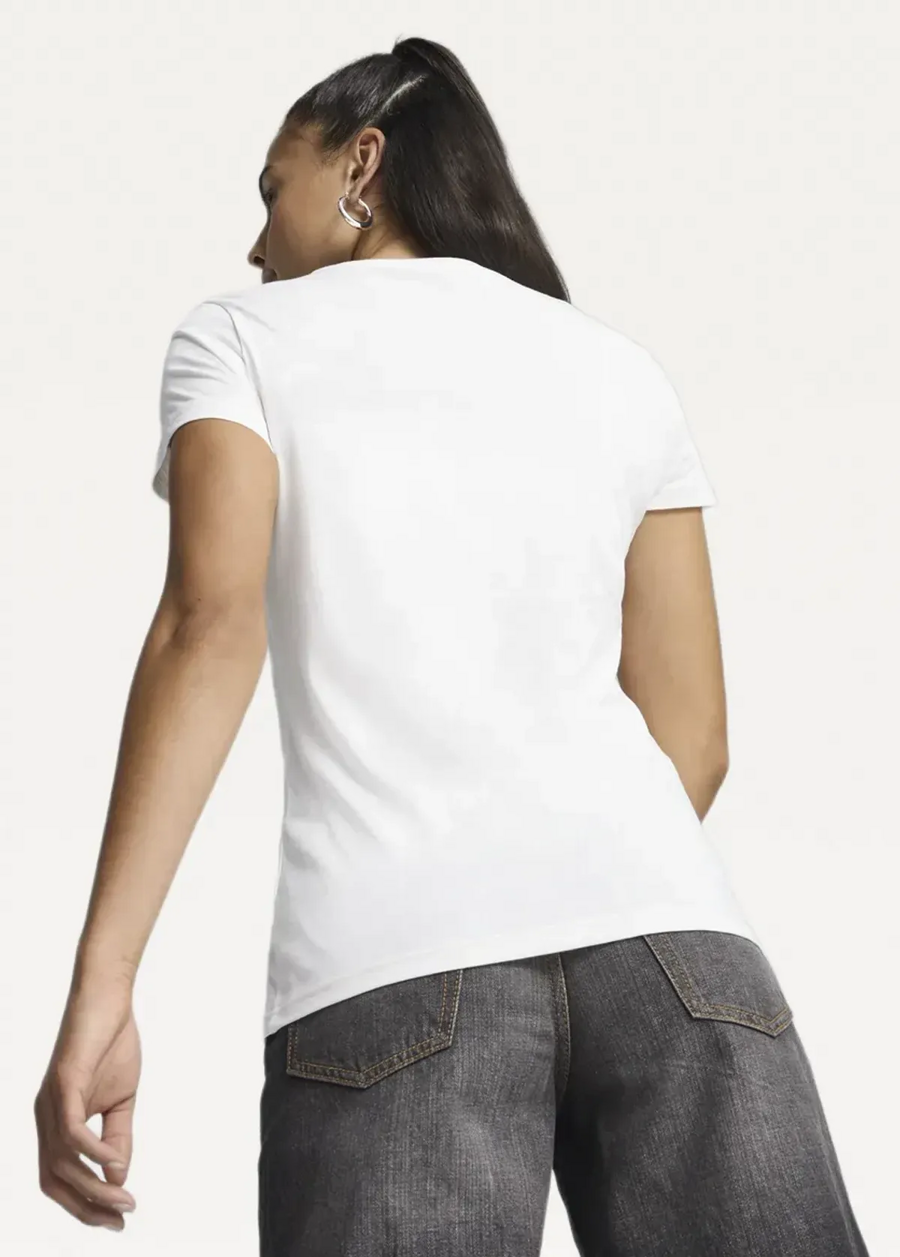 Футболка женская PUMA ESS Small No. 1 Logo Tee белого цвета