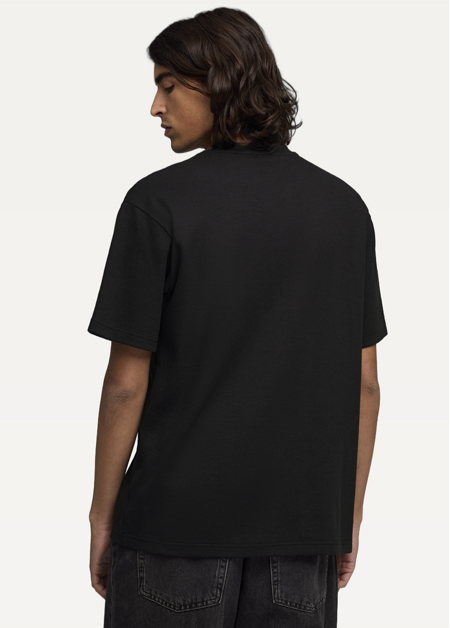 Футболка чоловіча PUMA ESS ELEVATED Relaxed Tee чорного кольору