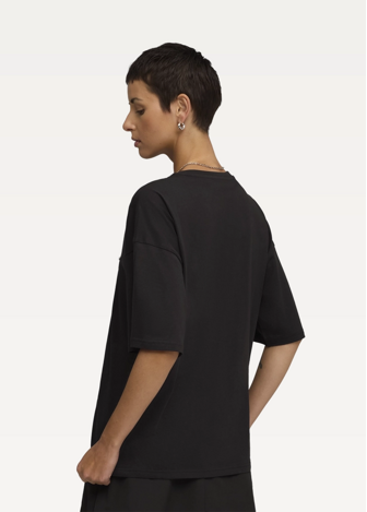 Футболка женская PUMA WARDROBE ESS Oversized Tee черного цвета