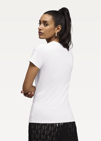 Футболка женская PUMA ESS SCRIPT Tee белого цвета