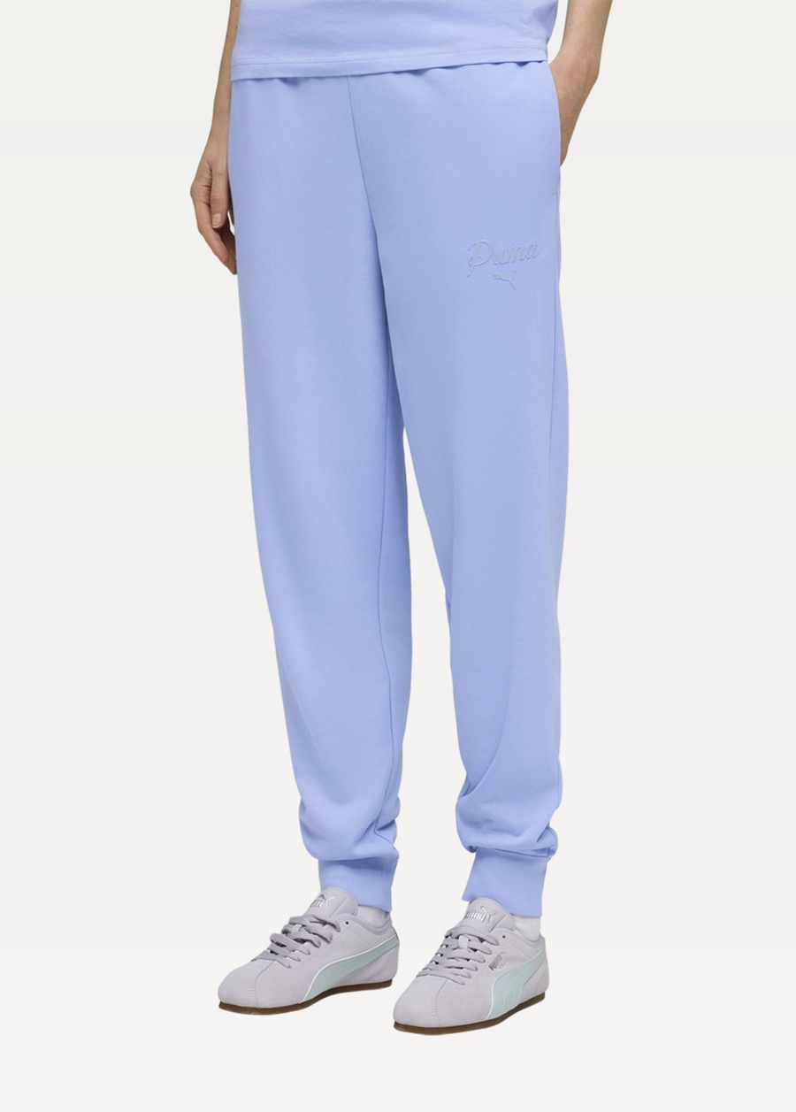 Спортивные шорты женские PUMA ESS SCRIPT Sweatpants Intense Lavender