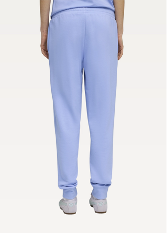 Спортивные шорты женские PUMA ESS SCRIPT Sweatpants Intense Lavender