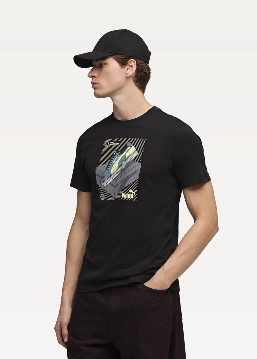 Футболка чоловіча PUMA GRAPHIC Sneaker Tee чорного кольору