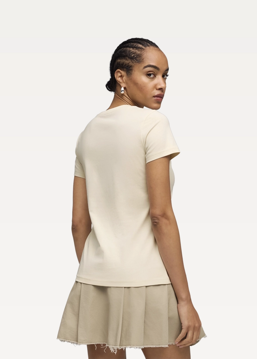 Футболка жіноча PUMA ESS ELEVATED Tee Alpine Snow