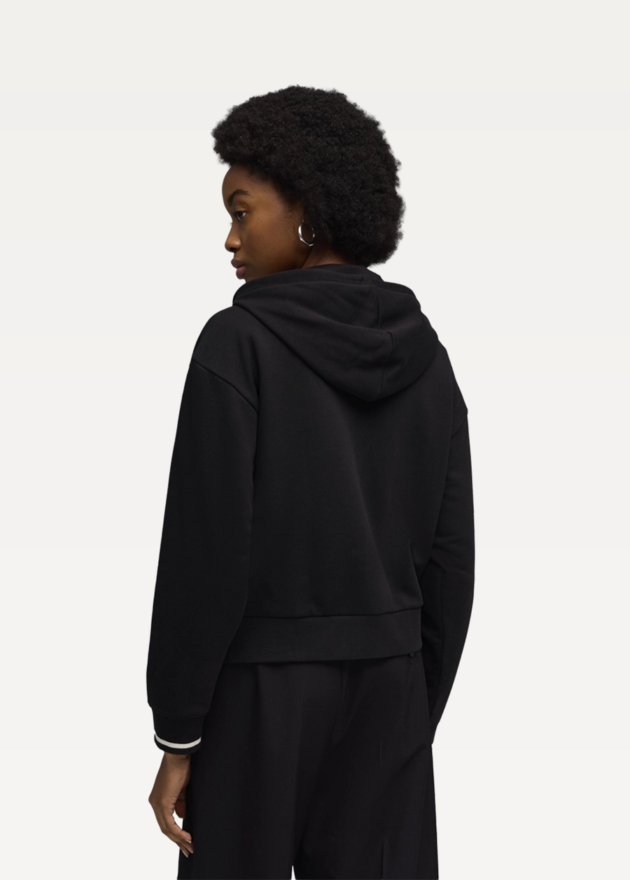 Худи женское PUMA CLASS Full-Zip Hoodie черного цвета