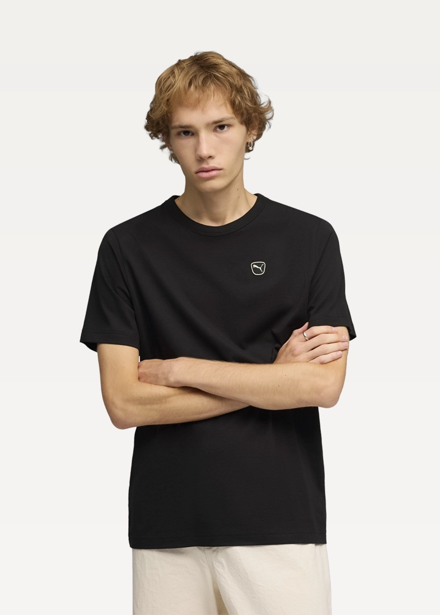 Футболка чоловіча PUMA ESS ELEVATED Black Tee черного цвета