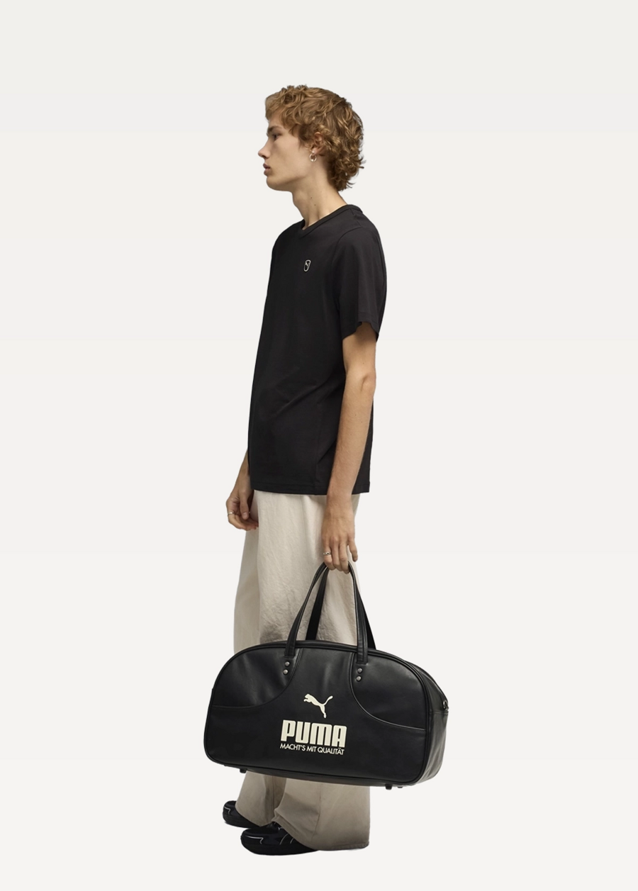 Футболка чоловіча PUMA ESS ELEVATED Black Tee черного цвета