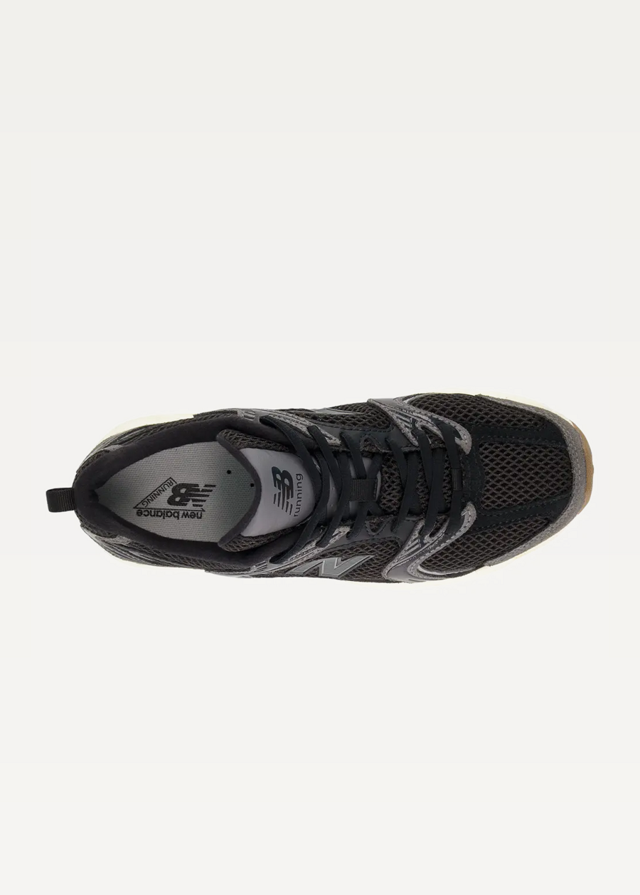 Кроссовки New Balance 530 Unisex черного цвета