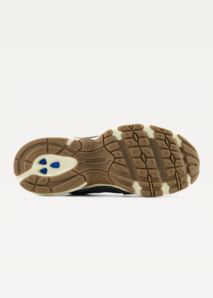 Кроссовки New Balance 530 Unisex черного цвета