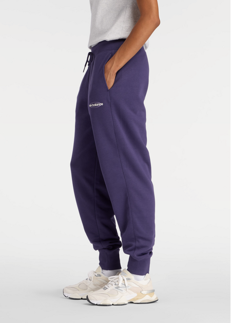 Штаны женские New Balance Sport French Terry Graphic Jogger фиолетового цвета
