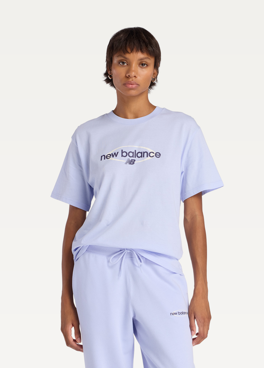 Футболка жіноча New Balance Sport Relaxed Graphic бузкового кольору