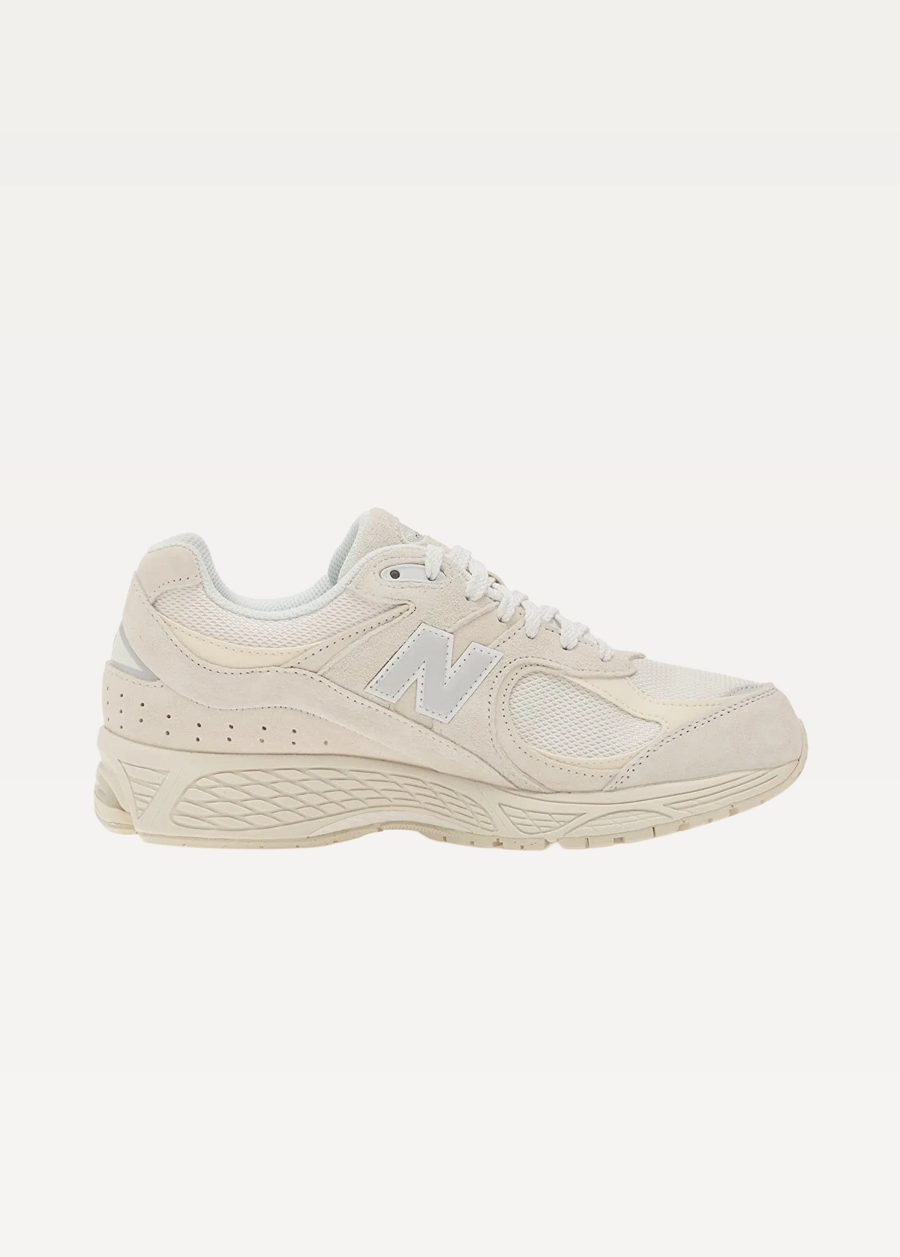 Кросівки New Balance 2002R Unisex білого кольору