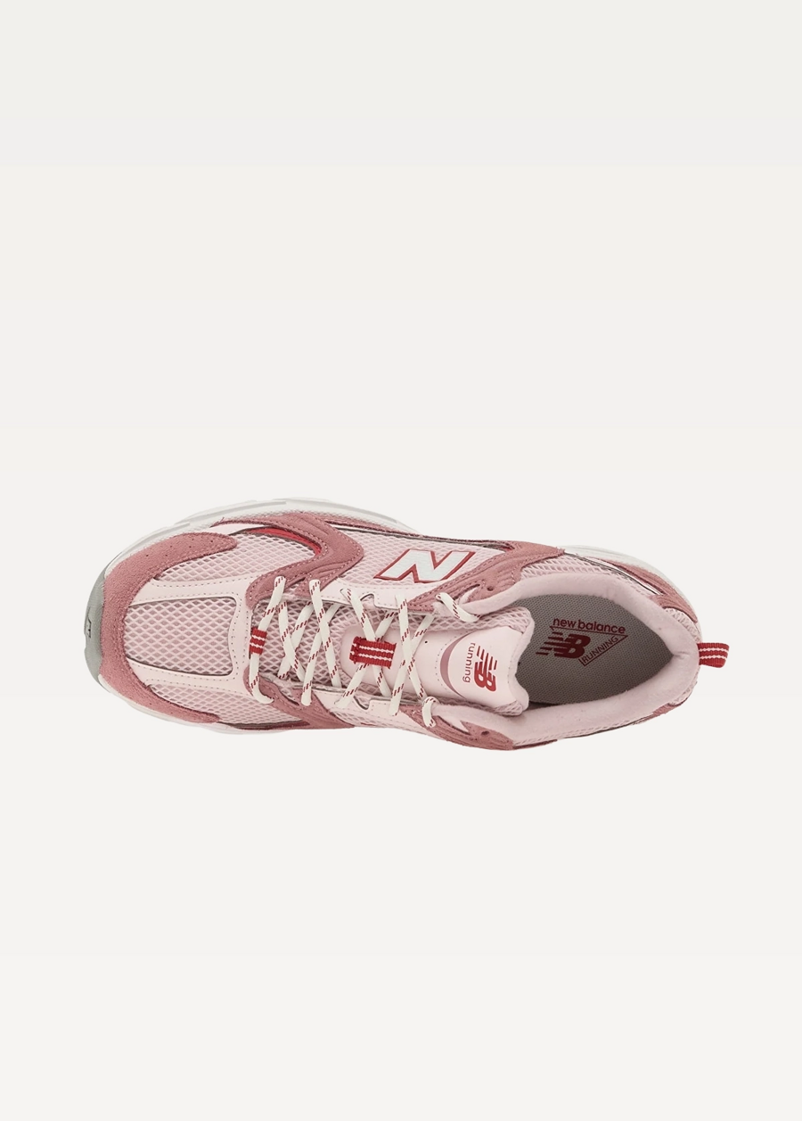 Кросівки жіночі New Balance 530 рожевого кольору