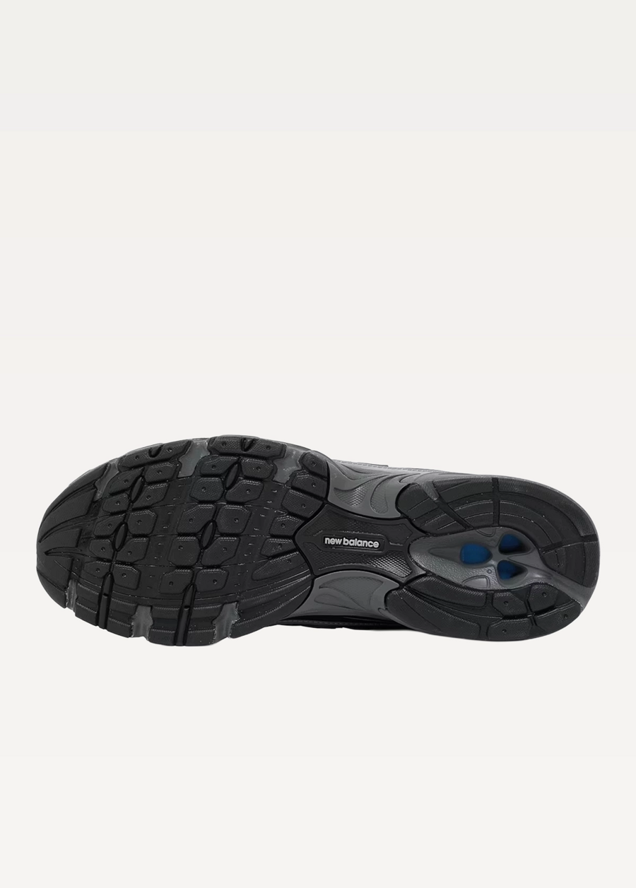 Кросівки New Balance 740 Unisex чорного кольору