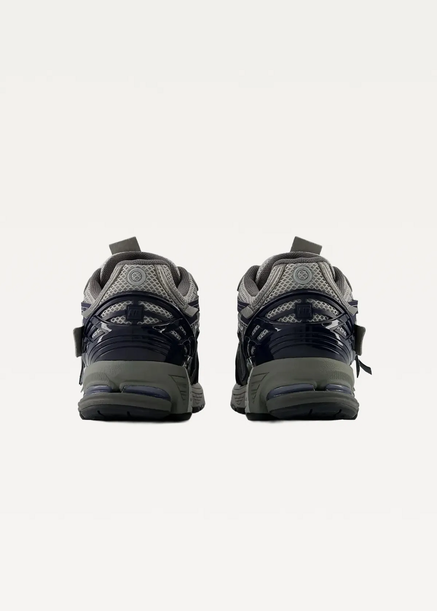 Кросівки New Balance 1906 Unisex сірого кольору