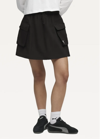Юбка спортивная женская PUMA WARDROBE ESS WV Cargo Skirt черного цвета