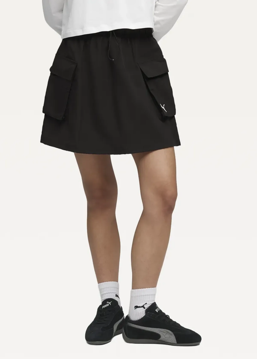 Юбка спортивная женская PUMA WARDROBE ESS WV Cargo Skirt черного цвета