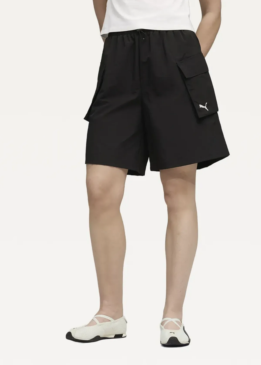 Спортивні шорти жіночі PUMA WARDROBE ESS Cargo Shorts 8 чорного кольору