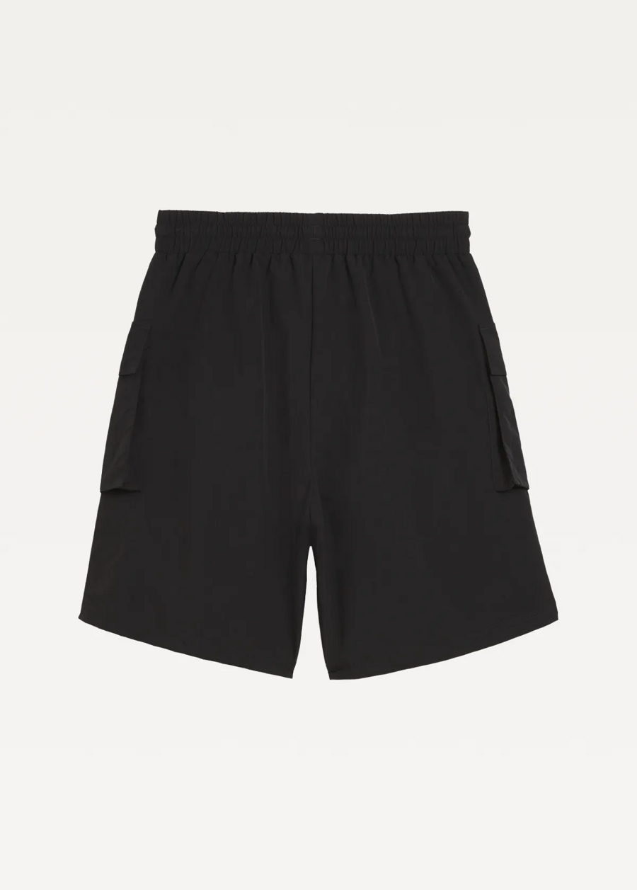 Спортивні шорти жіночі PUMA WARDROBE ESS Cargo Shorts 8 чорного кольору