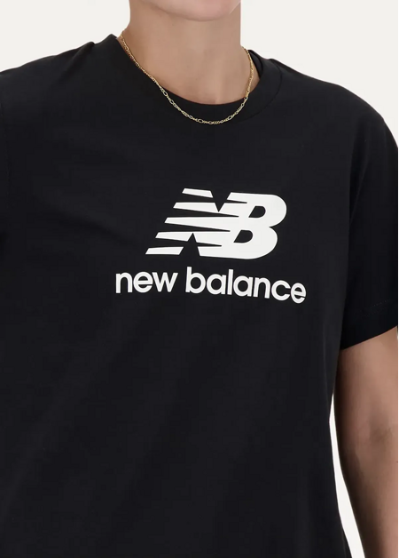 Футболка жіноча New Balance Sport Essentials Jersey Logo чорного кольору