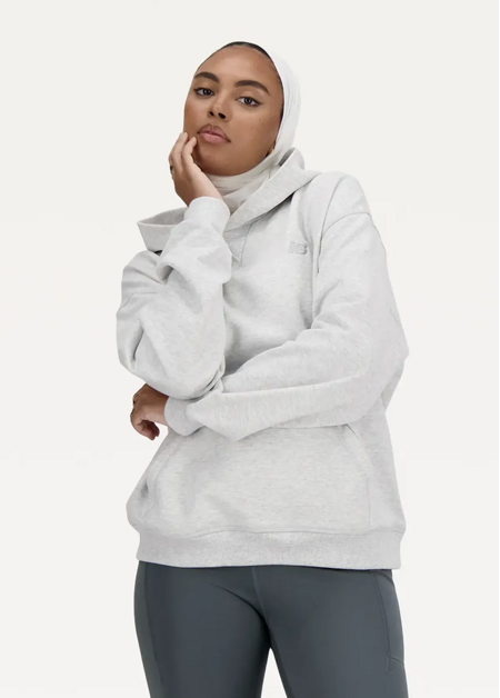 Худі жіноче New Balance Athletics French Terry світло-сірого кольору